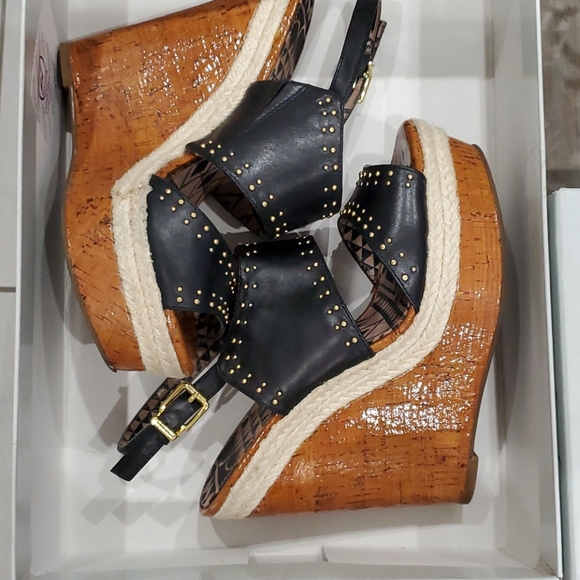 Jessica Simpson Women's Leather Wedges Size 7.5M - Picture 6 of 6
